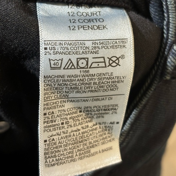 NWT Old Navy Skinny Cropped Jeans - Picture 5 of 10